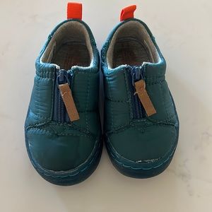 TOMS kid shoes